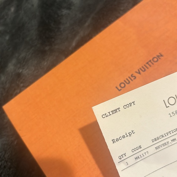 Louis Vuitton Neverfull Bag -I have the Original Receipt - Picture 4 of 4